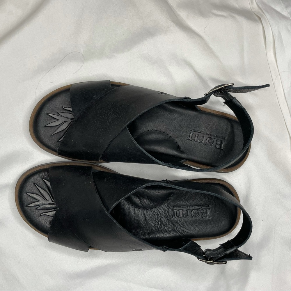 NEW IN BOX BORN SANDALS